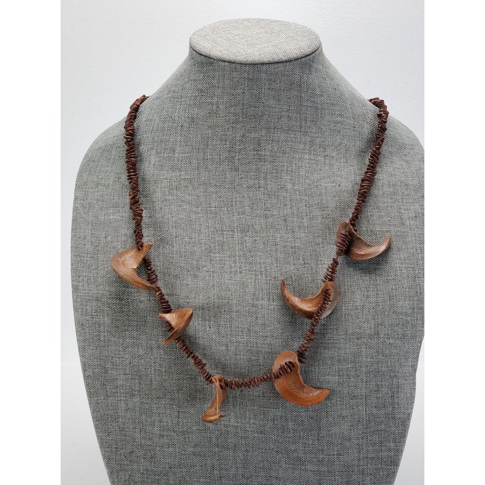 Brown Wood and Beads Natural Necklace
